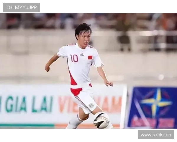 莫拉携家游东湖挺邓卓翔征鄂超 莫拉携家游东湖挺邓卓翔征鄂超